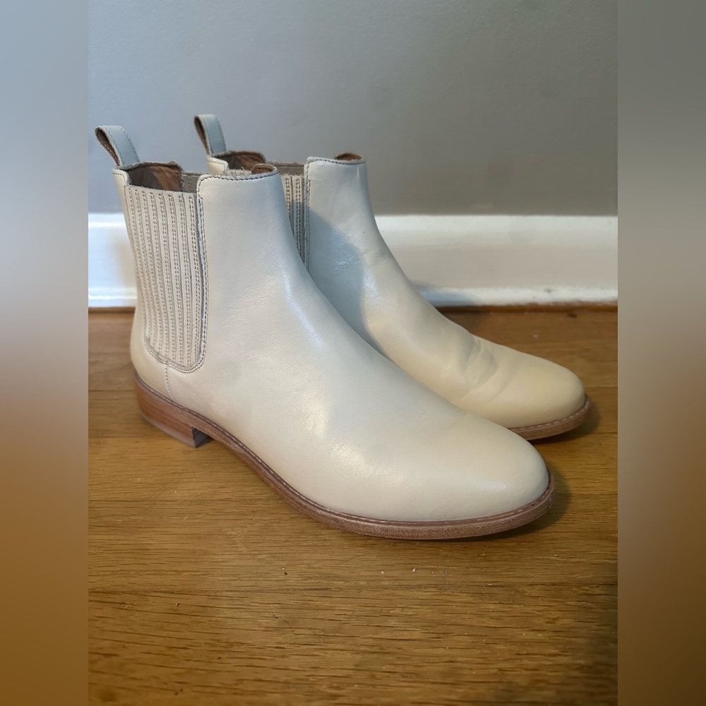 Thursday Boots Dreamer Beige Chelsea Boot Size 8.5